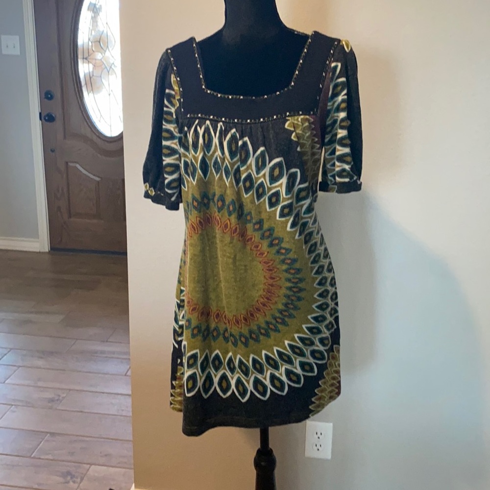 Women’s dress